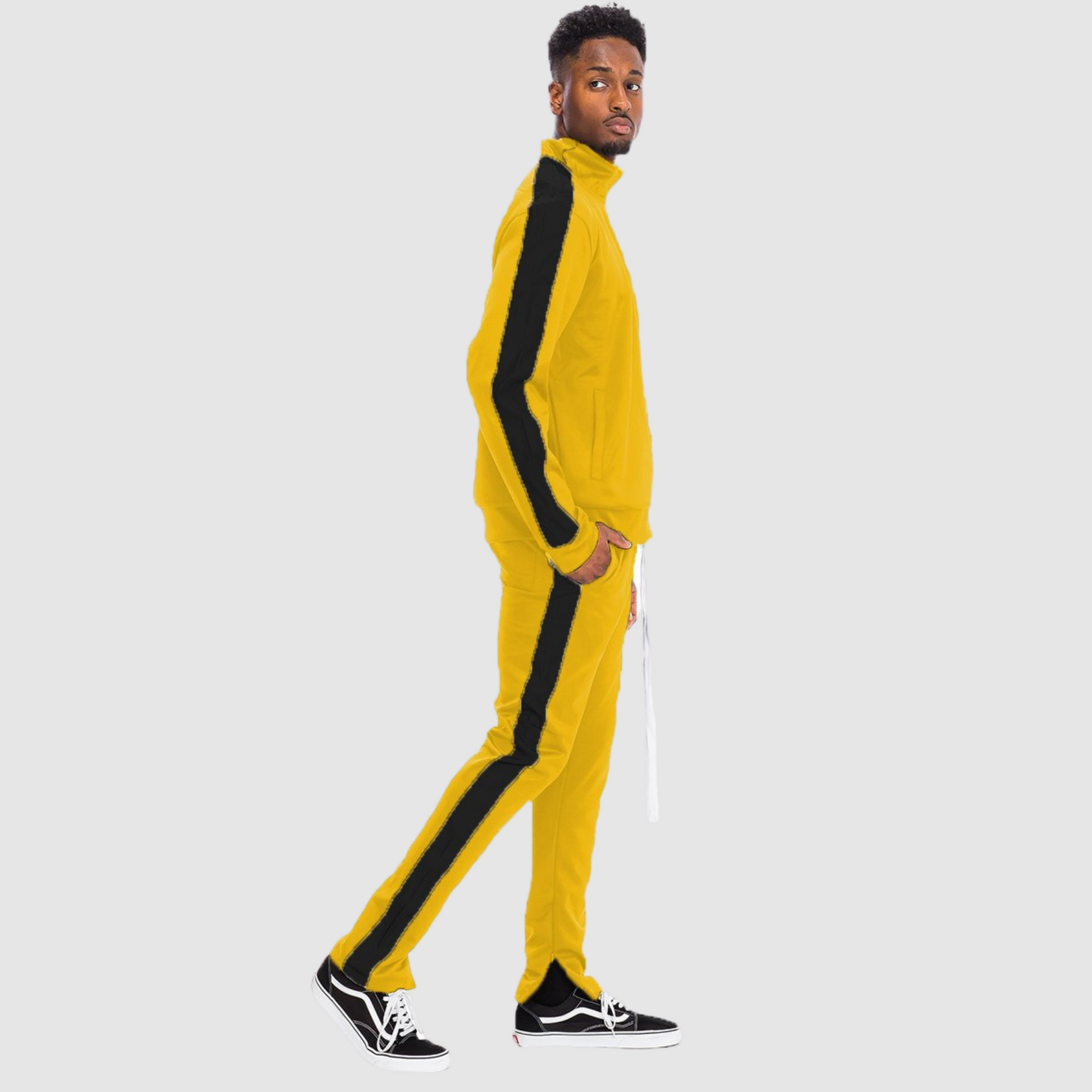 This fashionable track reflective drawstring set tracksuit has features of a solid design with side band detailing on the side and pockets. Perfect for athletic jogging, casual wear or a busy active day. 