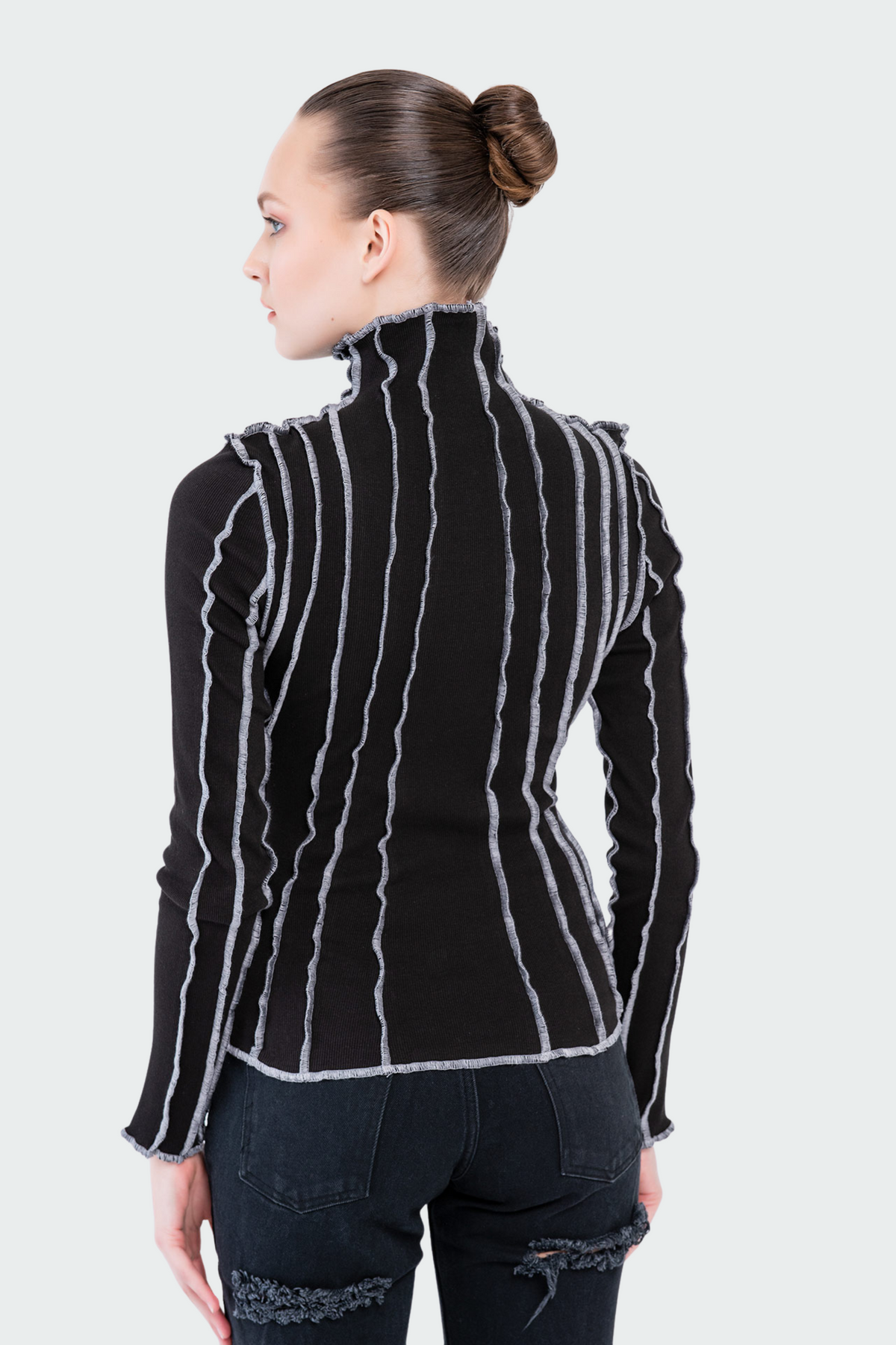 Black contrast-piping mock neck top